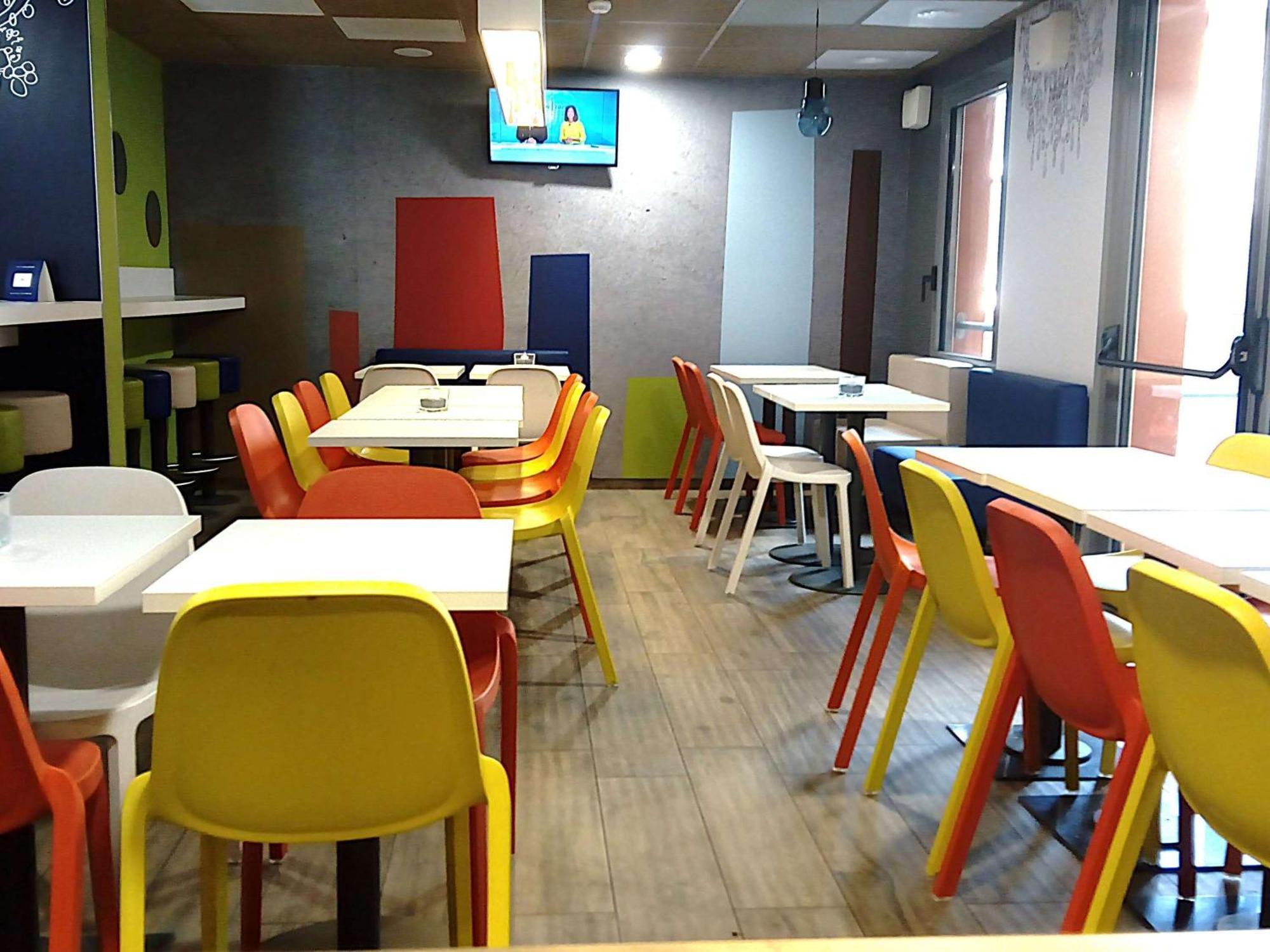 Ibis Budget Dieppe Centre Port Exterior photo